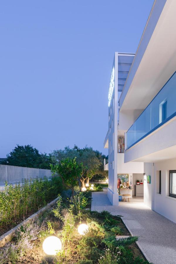 Mariya Art Living Apartment Nea Skioni Exterior photo