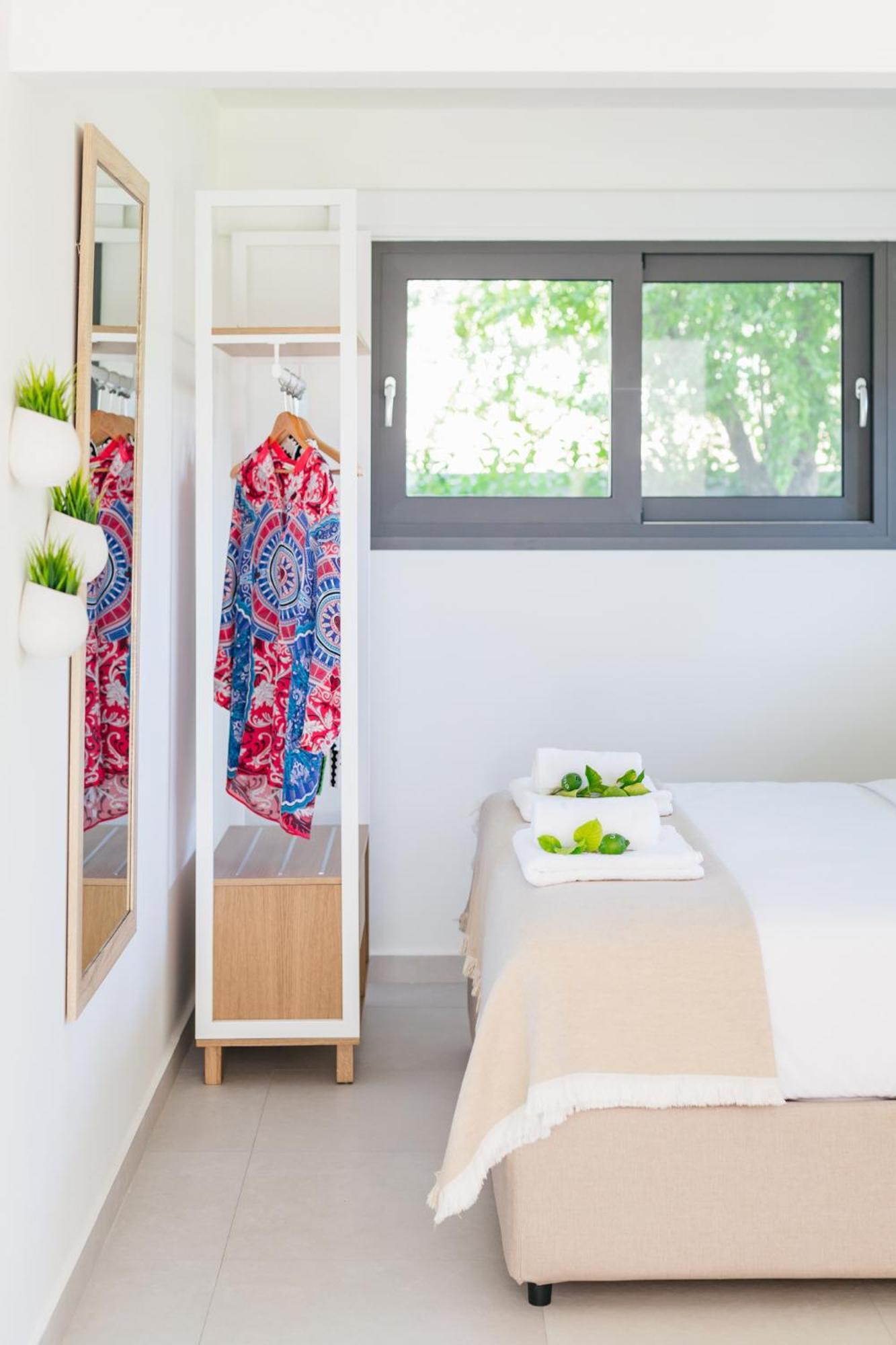 Mariya Art Living Apartment Nea Skioni Room photo
